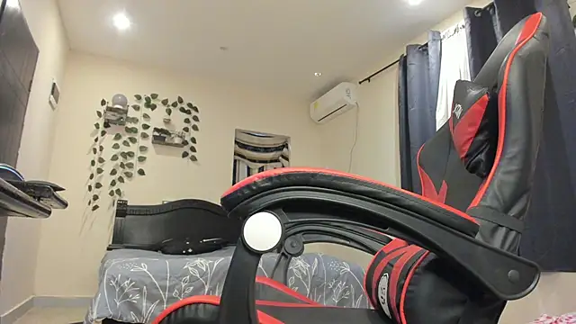 Snapshot of johan_beley_ chatting on 15, 10, 2025 johan beley online show from 15, 10, 2025