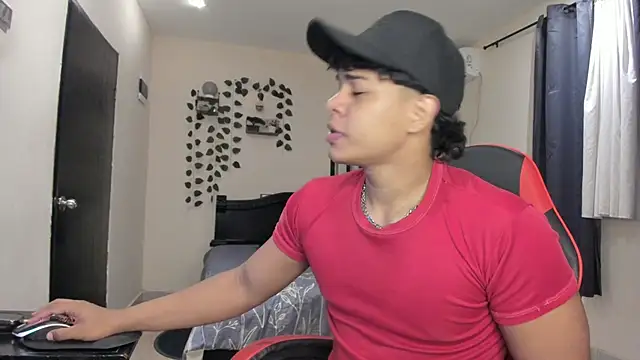 Snapshot of johan_beley_ chatting on 16, 10, 2025 johan beley online show from 16, 10, 2025