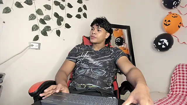 Snapshot of johan_beley_ chatting on 26, 10, 2025 johan beley online show from 26, 10, 2025