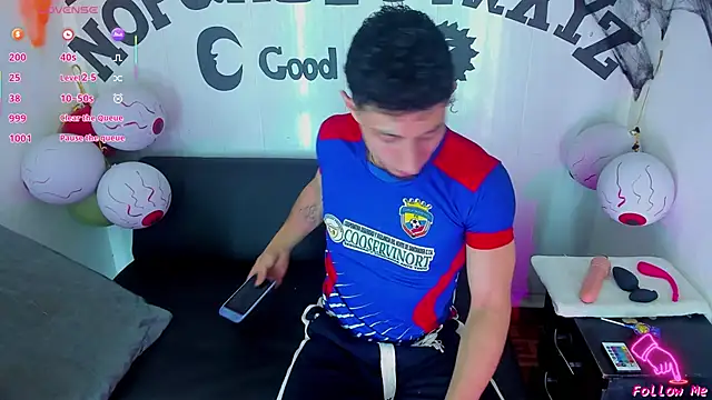 Piggy Eddy online show from 22, 10, 2025