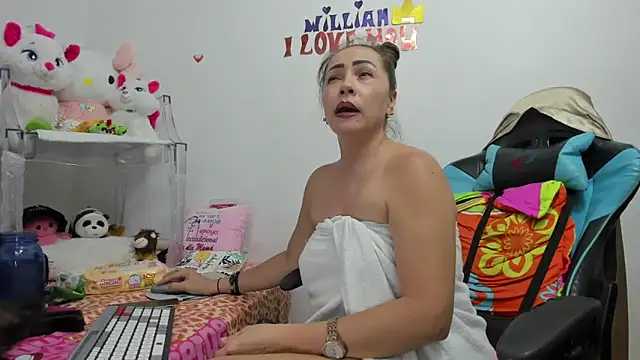 GatitaSexy Hotwet4u online show from 29, 1, 2025