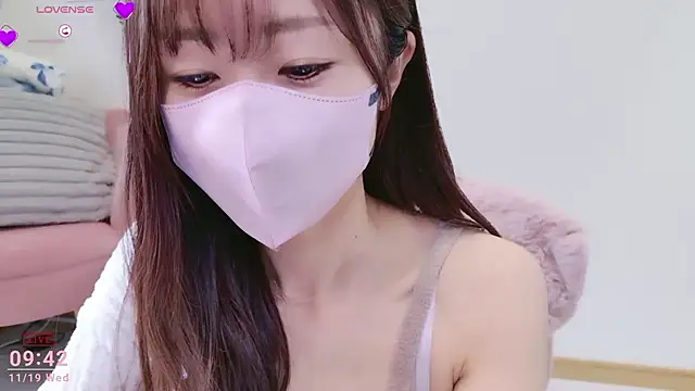 Snapshot of meg_0901 chatting on 19, 11, 2025 meg 0901 online show from 19, 11, 2025