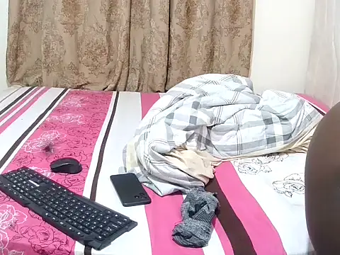 Snapshot of slender_sweet chatting on 10, 11, 2025 slender sweet online show from 10, 11, 2025