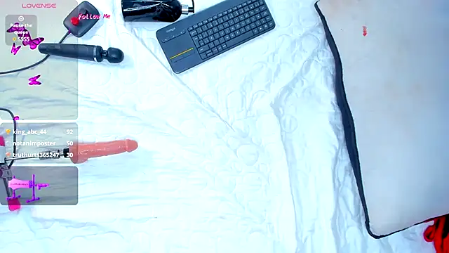 CintiaVega online show from 7, 1, 2025