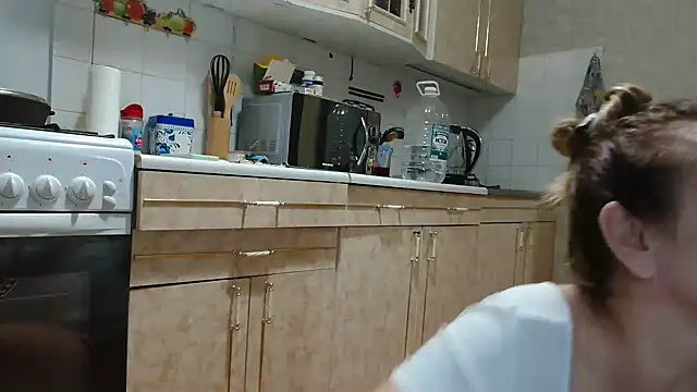 Vika  online show from 5, 2, 2025