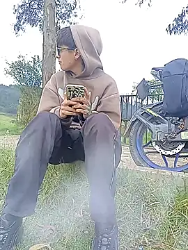 Snapshot of Cuervo_maniaco chatting on 25, 11, 2025 Cuervo maniaco online show from 25, 11, 2025