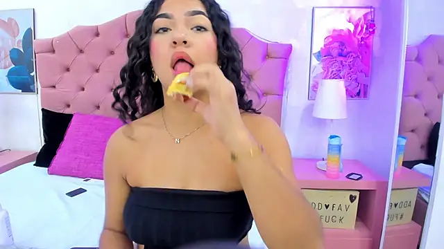 VictoriaBlakee online show from 13, 1, 2025