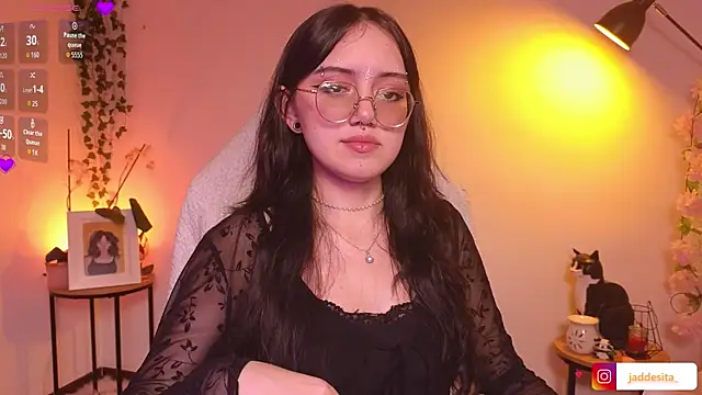 Snapshot of suzumi__ chatting on 22, 10, 2025 suzumi online show from 22, 10, 2025