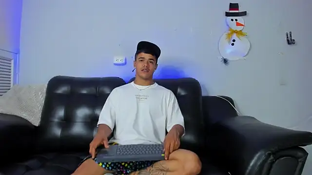 Rob saenz  online show from 30, 12, 2024