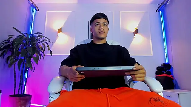 Rob saenz  online show from 8, 11, 2025