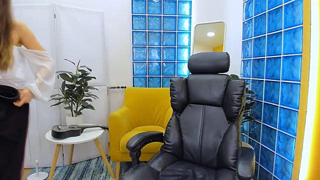 MaryannSoftt online show from 31, 1, 2025