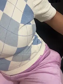 Snapshot of Diya_Chopra chatting on 3, 11, 2025 Diya Chopra online show from 3, 11, 2025