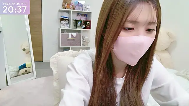 Snapshot of -SHINON- chatting on 15, 3, 2026 -SHINON- online show from 15, 3, 2026