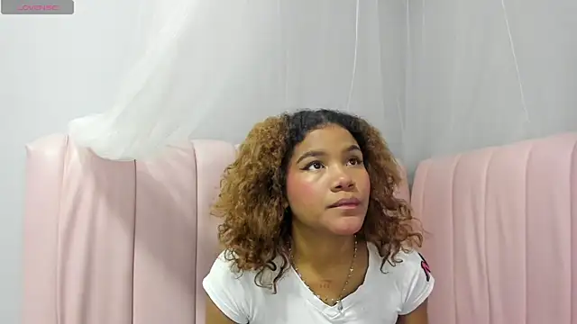 Isabellsmmith online show from 26, 1, 2025