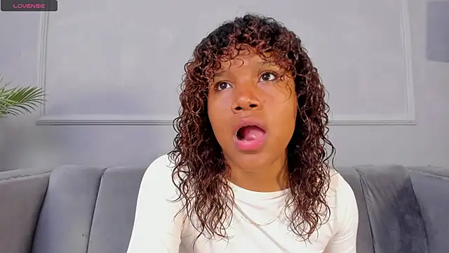 Isabellsmmith online show from 27, 2, 2025