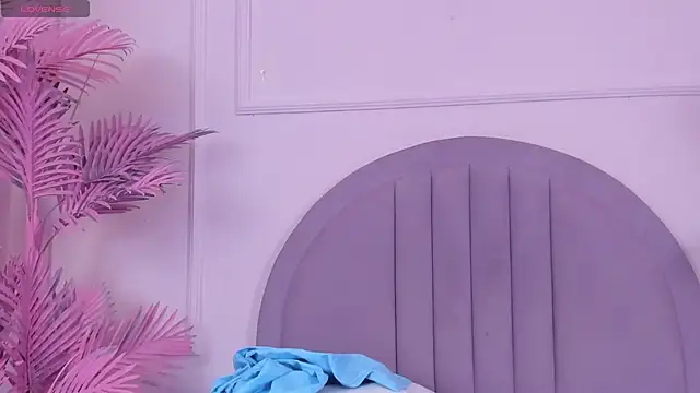 Snapshot of Isabellsmmith chatting on 10, 10, 2025 Isabellsmmith online show from 10, 10, 2025