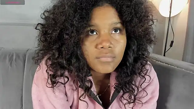 Snapshot of Isabellsmmith chatting on 14, 11, 2025 Isabellsmmith online show from 14, 11, 2025