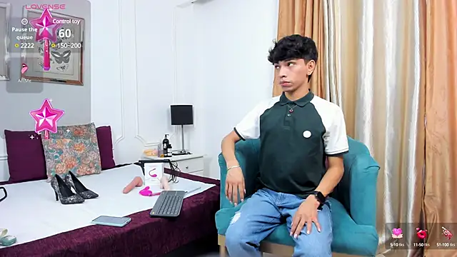 Snapshot of Santy_carrington chatting on 11, 1, 2025 Santy carrington online show from 11, 1, 2025