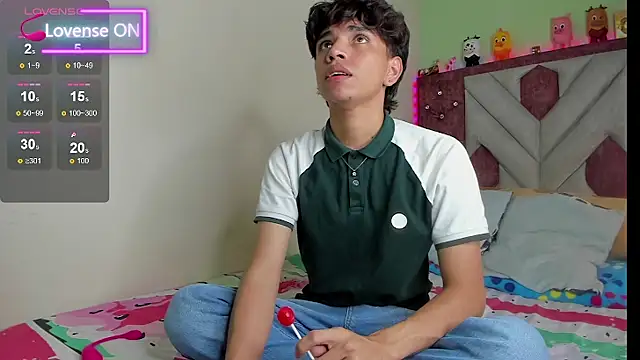 Snapshot of Santy_carrington chatting on 27, 11, 2025 Santy carrington online show from 27, 11, 2025