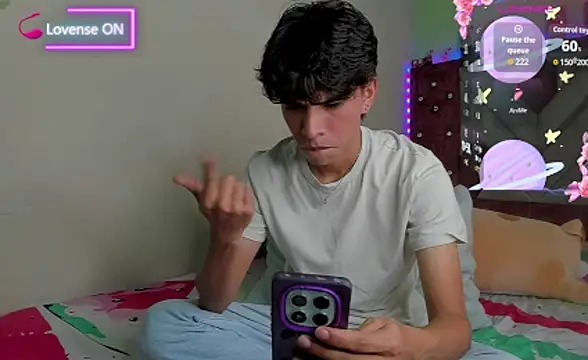 Snapshot of Santy_carrington chatting on 5, 12, 2025 Santy carrington online show from 5, 12, 2025