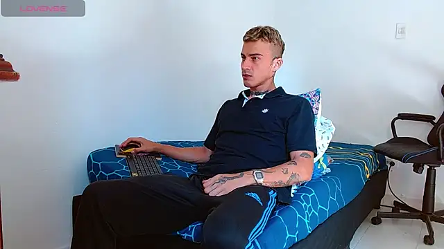 bray hotboy777 online show from 31, 10, 2025