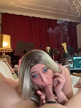 Snapshot of FoxyandTed chatting on 18, 2, 2026 FoxyandTed online show from 18, 2, 2026