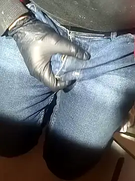 Snapshot of franko1987 chatting on 19, 12, 2024 franko1987 online show from 19, 12, 2024