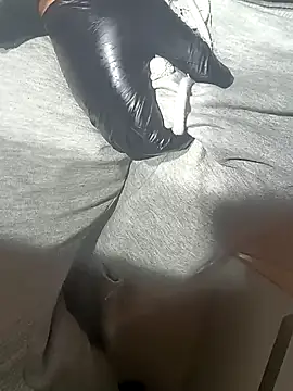 Snapshot of franko1987 chatting on 16, 1, 2025 franko1987 online show from 16, 1, 2025