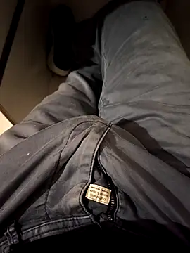 Snapshot of franko1987 chatting on 23, 11, 2025 franko1987 online show from 23, 11, 2025