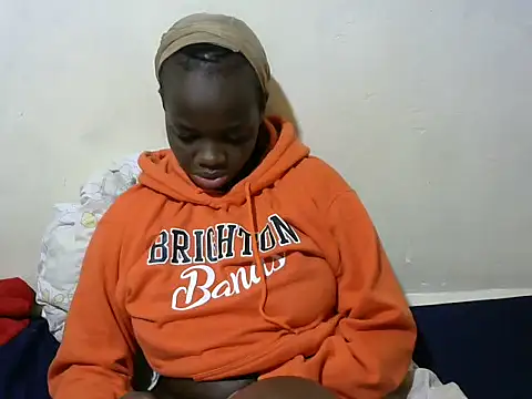 Thicky kyla online show from 17, 12, 2025