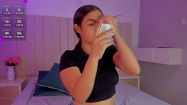 Littleolivia  online show from 19, 2, 2026