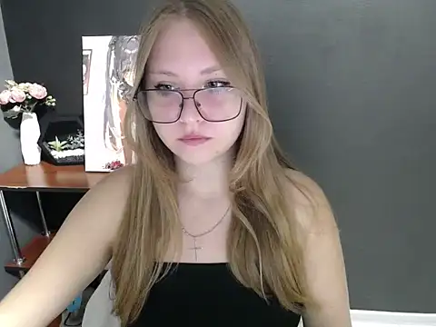 Snapshot of lady_minx chatting on 18, 9, 2025 lady minx online show from 18, 9, 2025