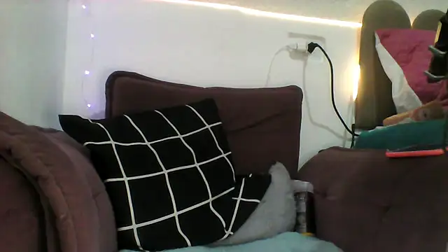 PollyCrush online show from 22, 10, 2025