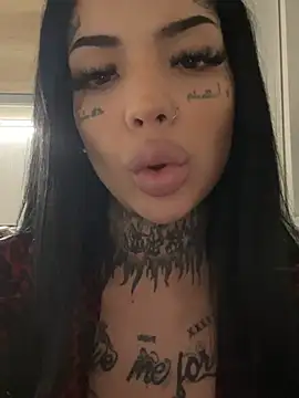 Snapshot of CreamyInkky_ chatting on 15, 12, 2024 CreamyInkky  online show from 15, 12, 2024
