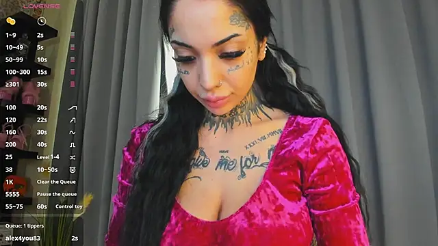 Snapshot of CreamyInkky_ chatting on 19, 3, 2025 CreamyInkky  online show from 19, 3, 2025