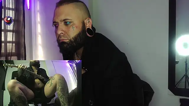 Snapshot of darkclothes chatting on 1, 1, 2025 darkclothes online show from 1, 1, 2025