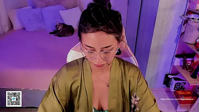 Snapshot of Aleja24Evans chatting on 2, 1, 2025 Aleja24Evans online show from 2, 1, 2025