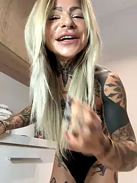 Divina X  online show from 18, 12, 2025