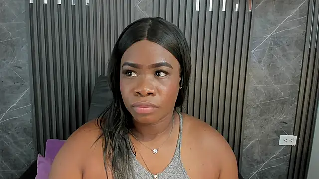 Snapshot of SaraiEvans chatting on 4, 3, 2026 SaraiEvans online show from 4, 3, 2026