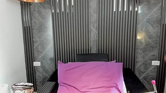 Snapshot of SaraiEvans chatting on 12, 3, 2026 SaraiEvans online show from 12, 3, 2026