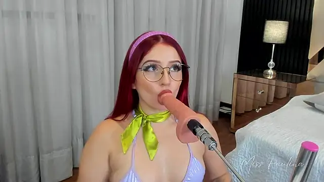 misspaulinaa online show from 14, 3, 2025