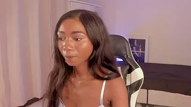 SavannahWildee online show from 19, 12, 2024
