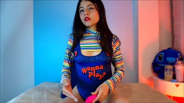 Snapshot of EmilyWithe chatting on 8, 2, 2025 EmilyWithe online show from 8, 2, 2025