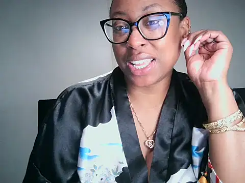 Snapshot of Nyxie_Chaos chatting on 24, 10, 2025 Nyxie Chaos online show from 24, 10, 2025