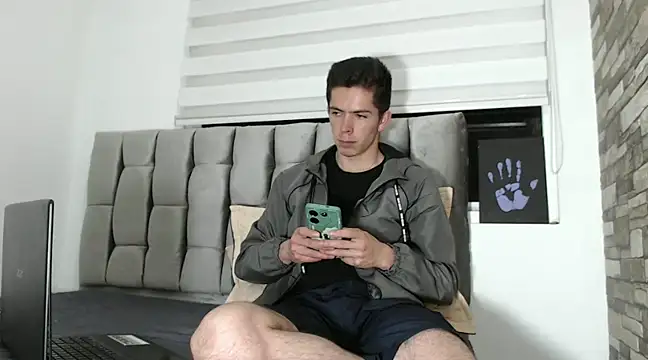 Eliantg online show from 12, 1, 2025