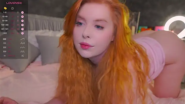 RedHotVixen0 online show from 24, 11, 2025