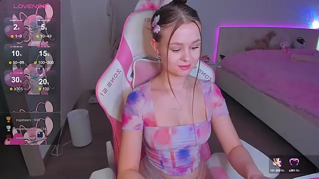 molly murrrr online show from 28, 2, 2025