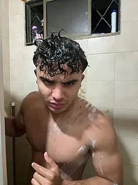 Snapshot of Mentriplex chatting on 11, 4, 2026 Mentriplex online show from 11, 4, 2026