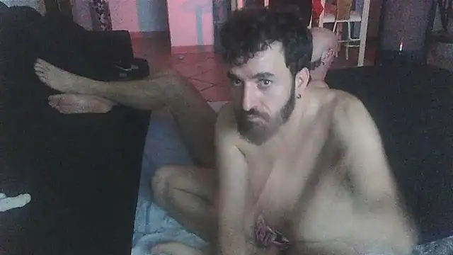 Snapshot of FJcouple chatting on 5, 1, 2025 FJcouple online show from 5, 1, 2025