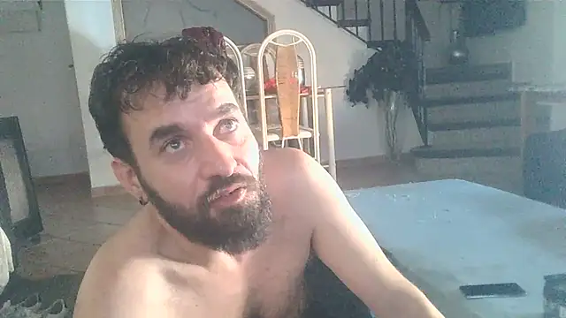 Snapshot of FJcouple chatting on 17, 1, 2025 FJcouple online show from 17, 1, 2025